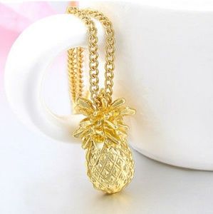 🍍Gold plated pineapple necklace🍍